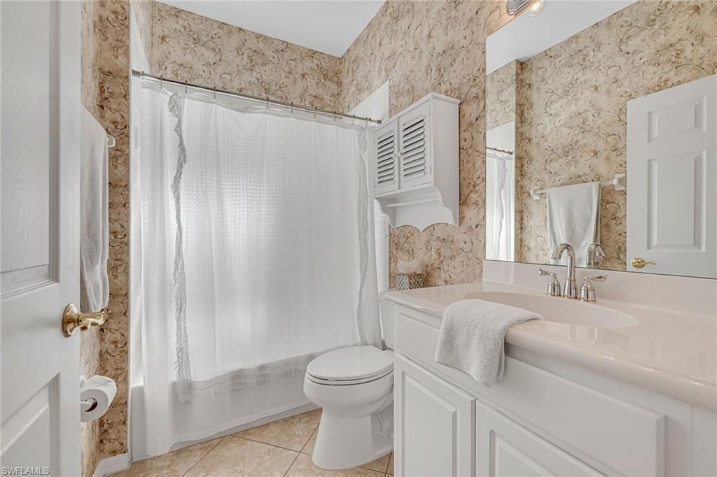 104 Glen Eagle Cir, Naples, FL 34104 Photo