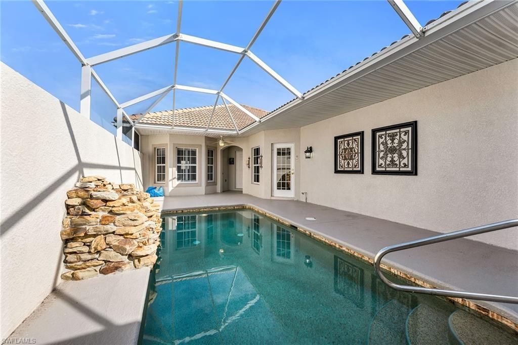 104 Glen Eagle Cir, Naples, FL 34104 Photo