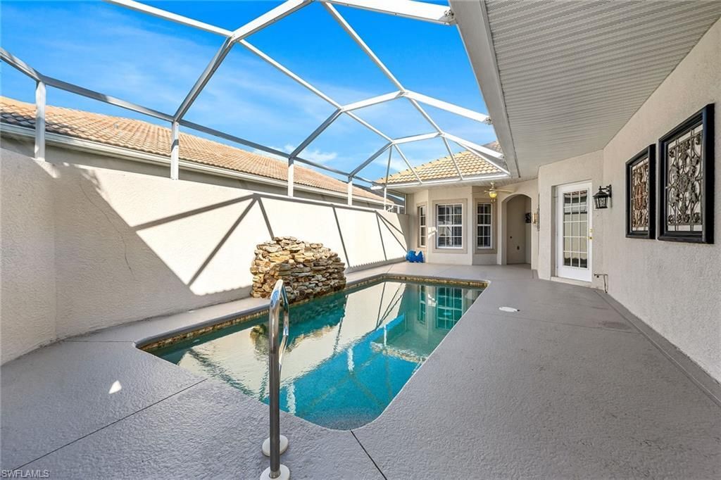 104 Glen Eagle Cir, Naples, FL 34104 Photo