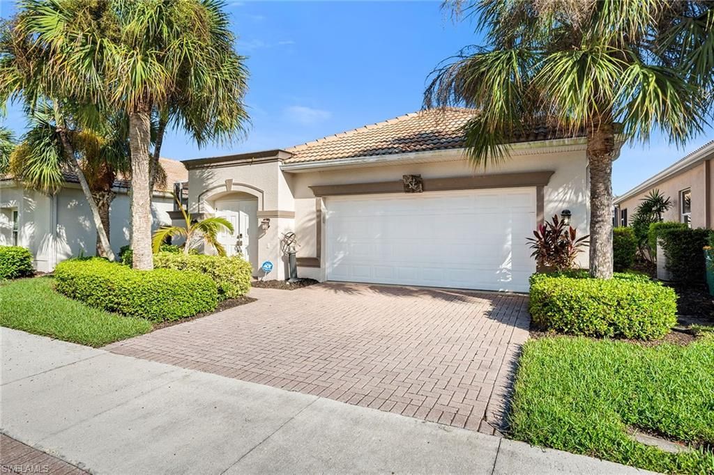 104 Glen Eagle Cir, Naples, FL 34104 Photo