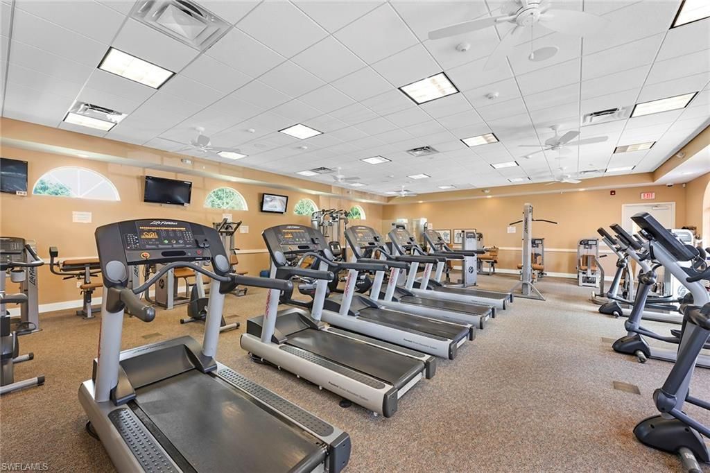 104 Glen Eagle Cir, Naples, FL 34104 Photo