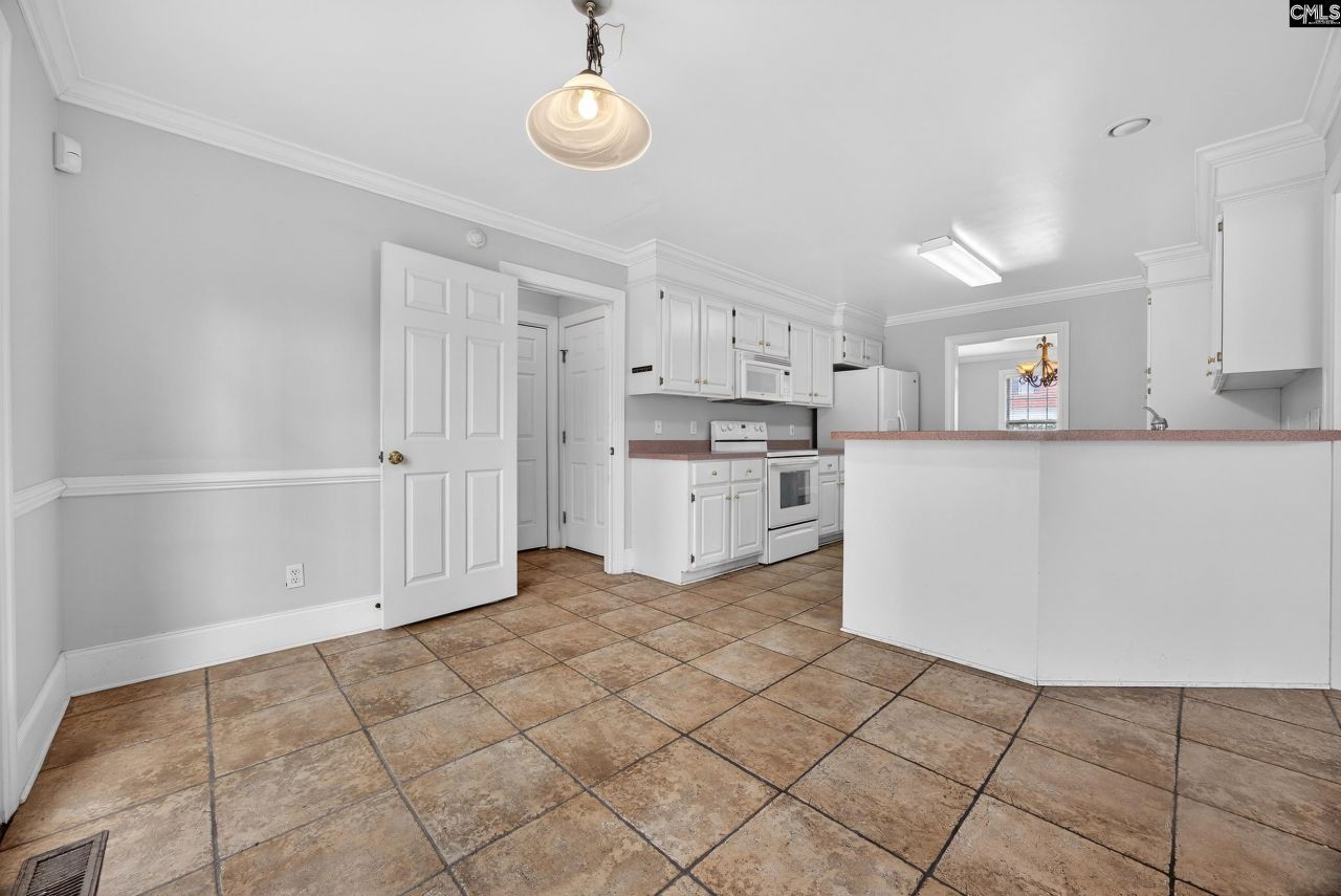 203 Ashley Place Road Photo 15