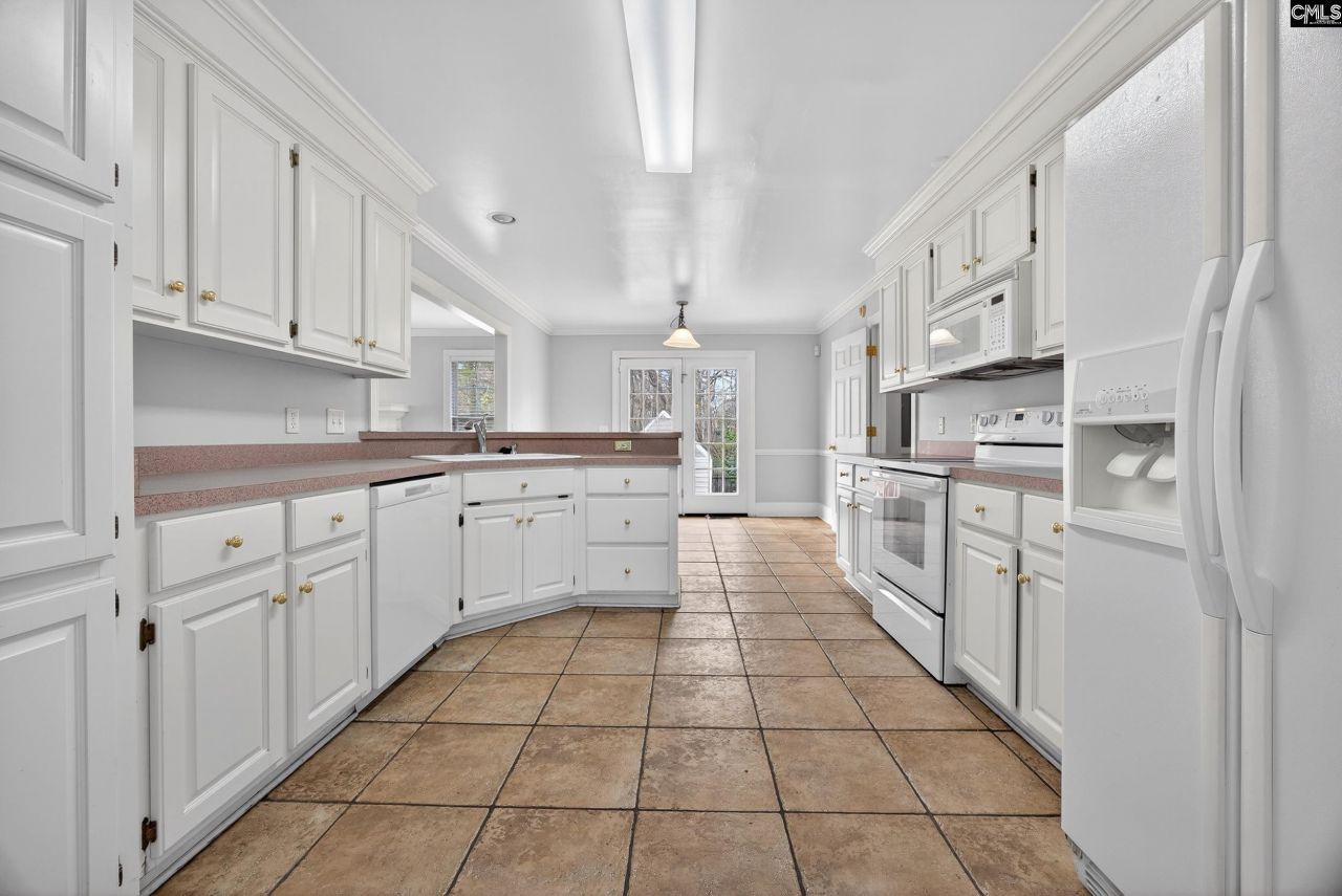 203 Ashley Place Road Photo 9