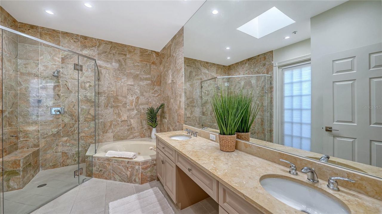 3530 Mistletoe Lane, Longboat Key, FL 34228 Photo