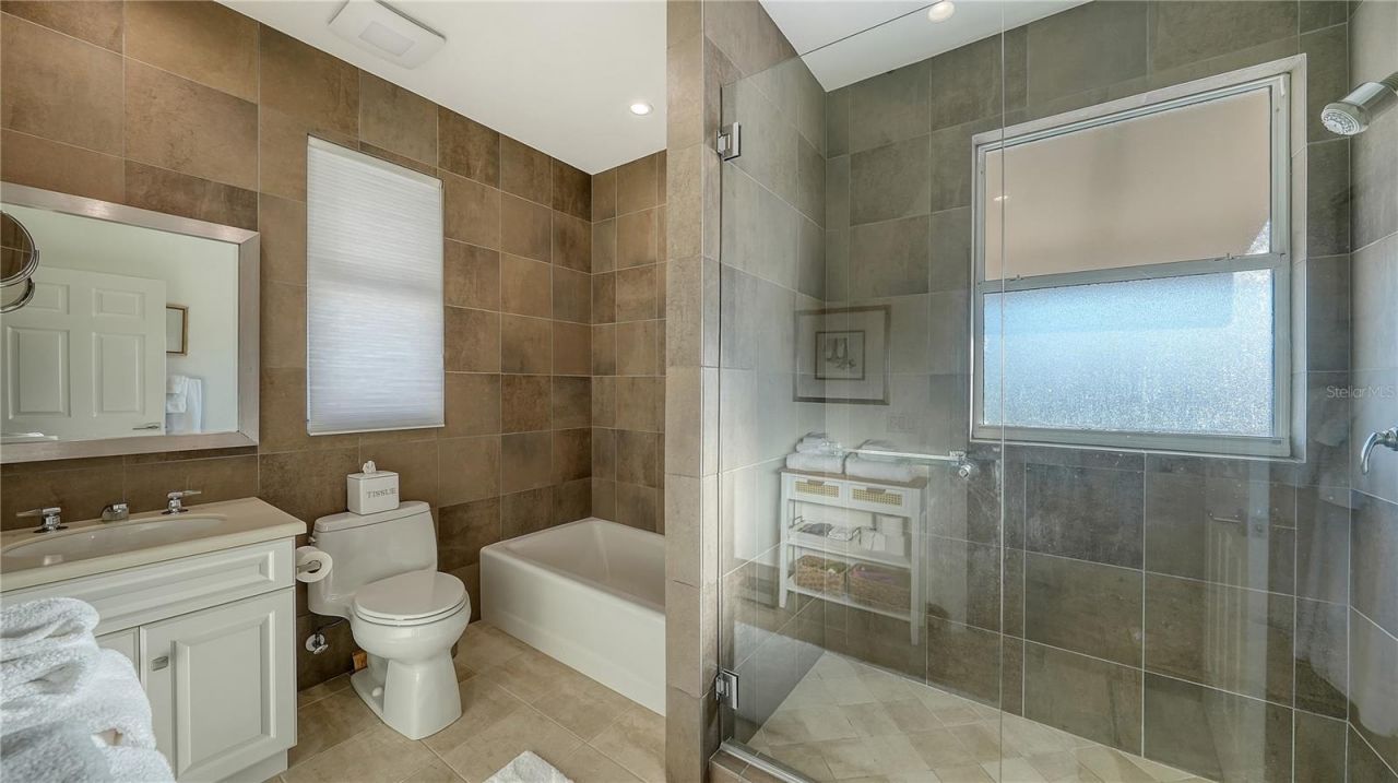 3530 Mistletoe Lane, Longboat Key, FL 34228 Photo