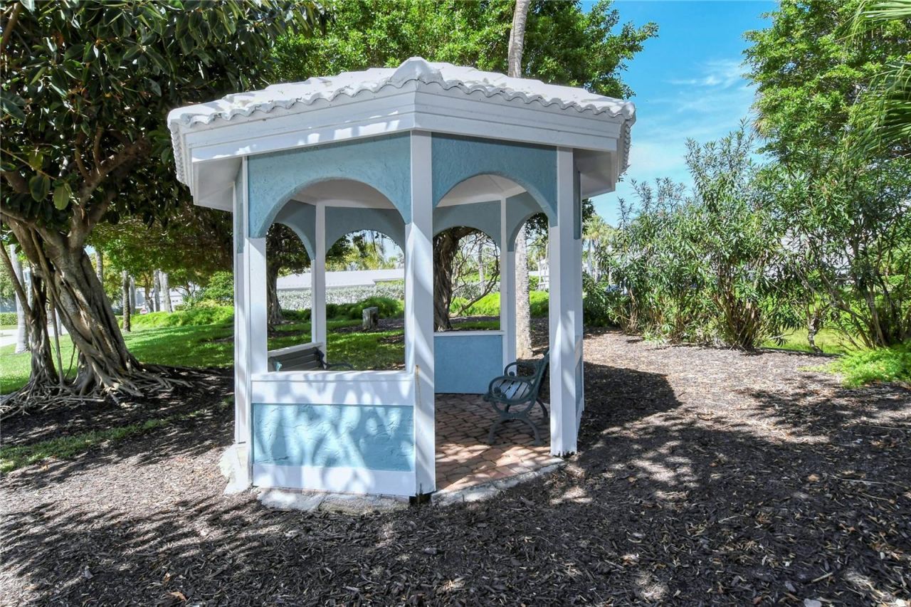 3530 Mistletoe Lane, Longboat Key, FL 34228 Photo