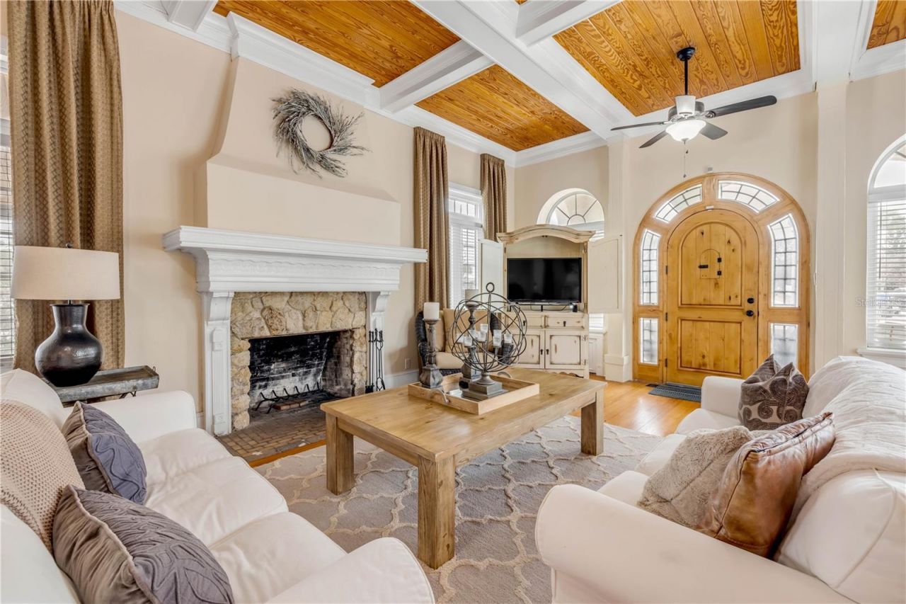 319 Wisteria Road, Daytona Beach, FL 32118 Photo