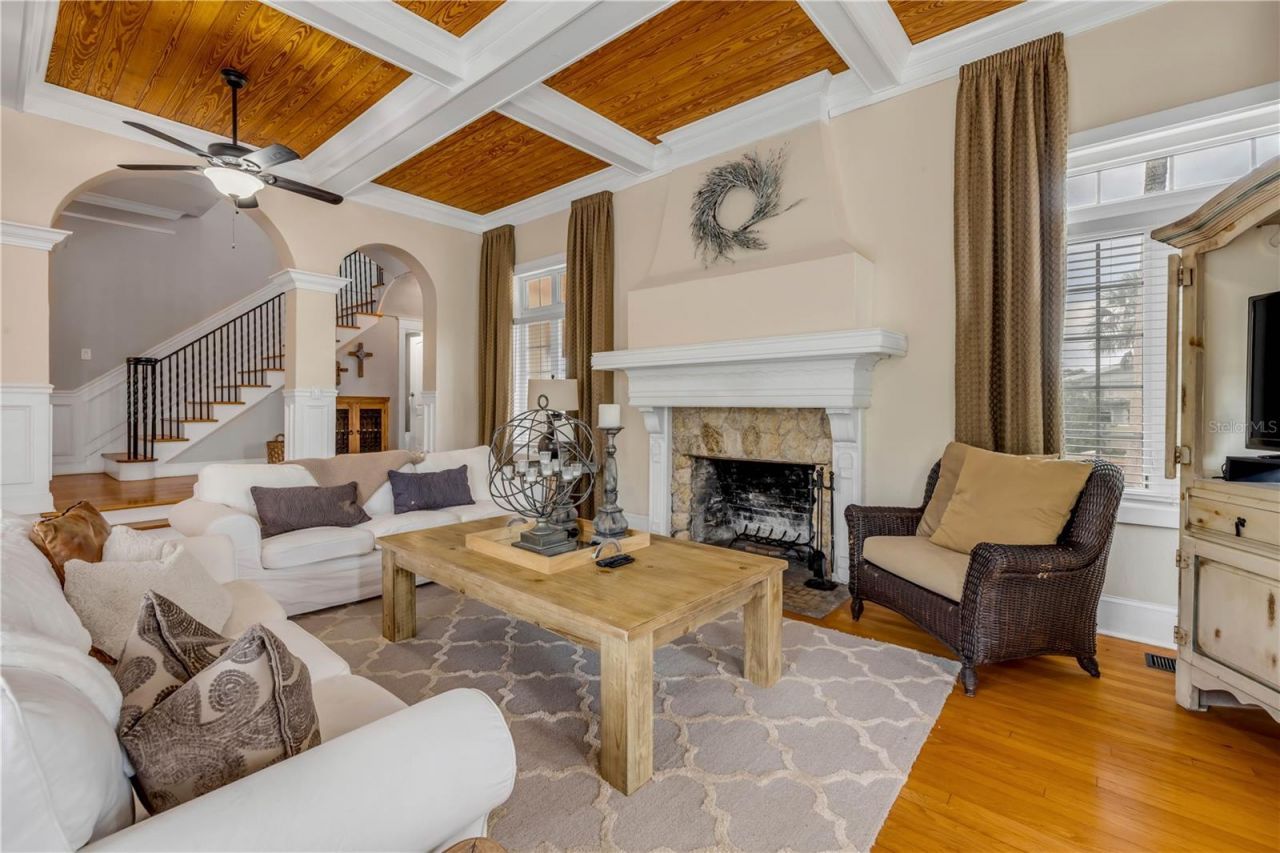 319 Wisteria Road, Daytona Beach, FL 32118 Photo