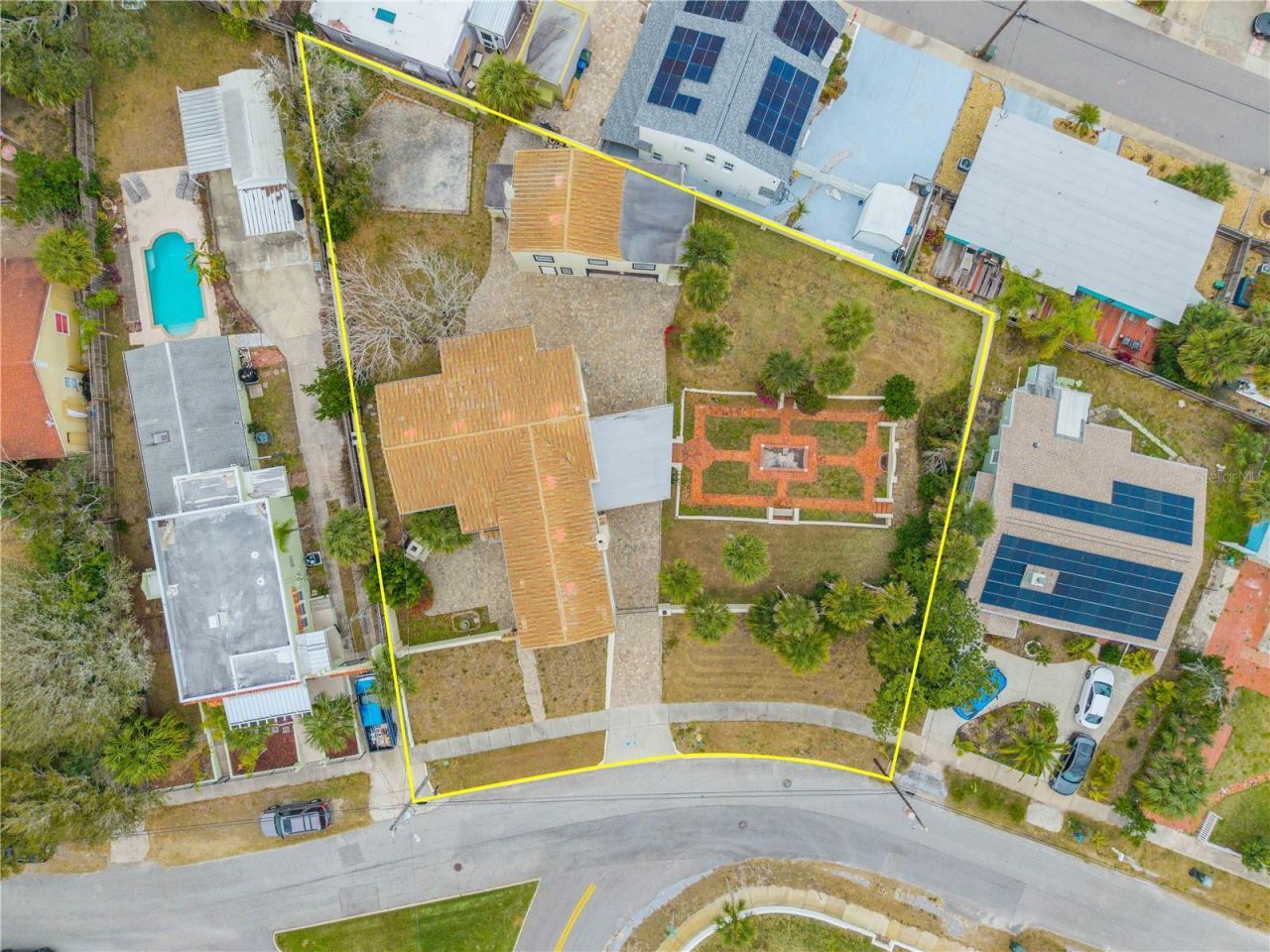 319 Wisteria Road, Daytona Beach, FL 32118 Photo