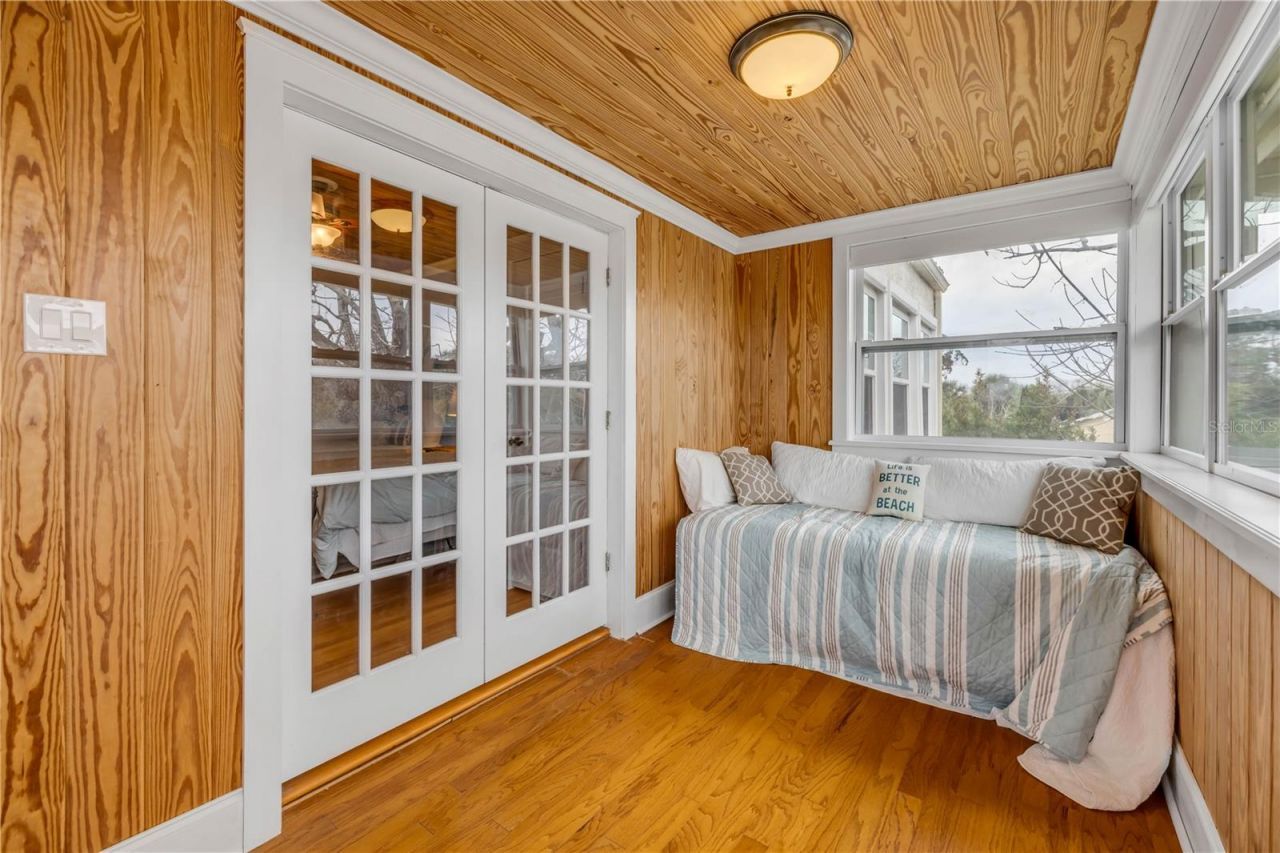 319 Wisteria Road, Daytona Beach, FL 32118 Photo