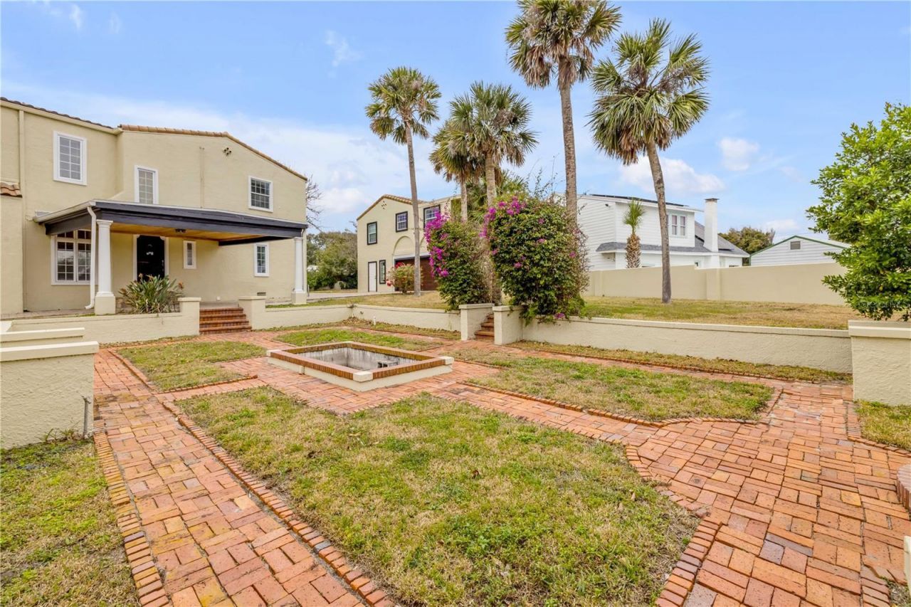 319 Wisteria Road, Daytona Beach, FL 32118 Photo