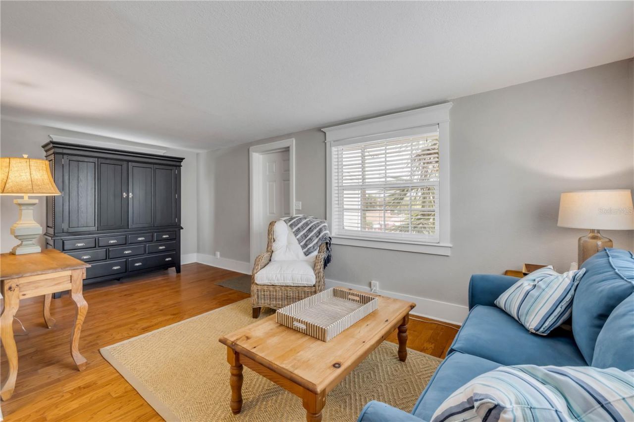 319 Wisteria Road, Daytona Beach, FL 32118 Photo