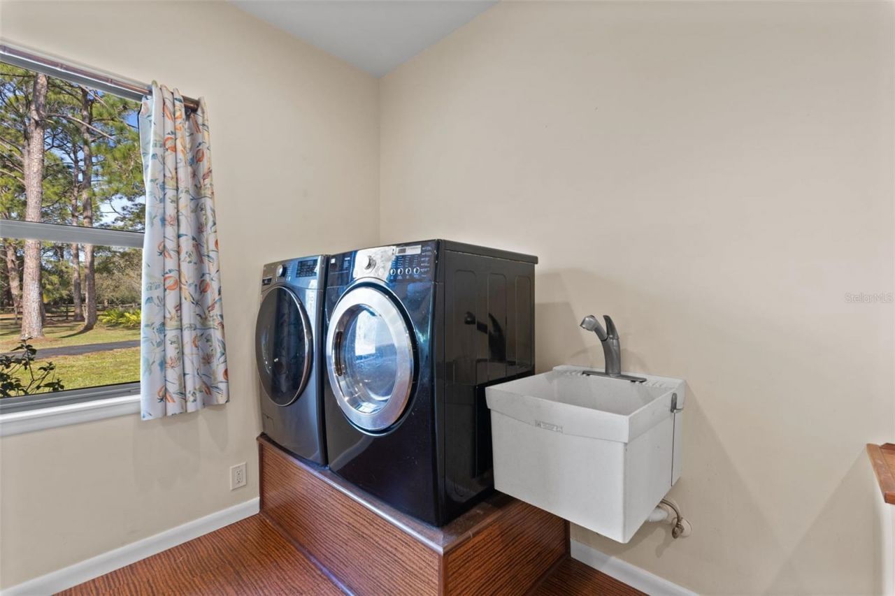 6950 El Dorado Drive, Sarasota, FL 34240 Photo