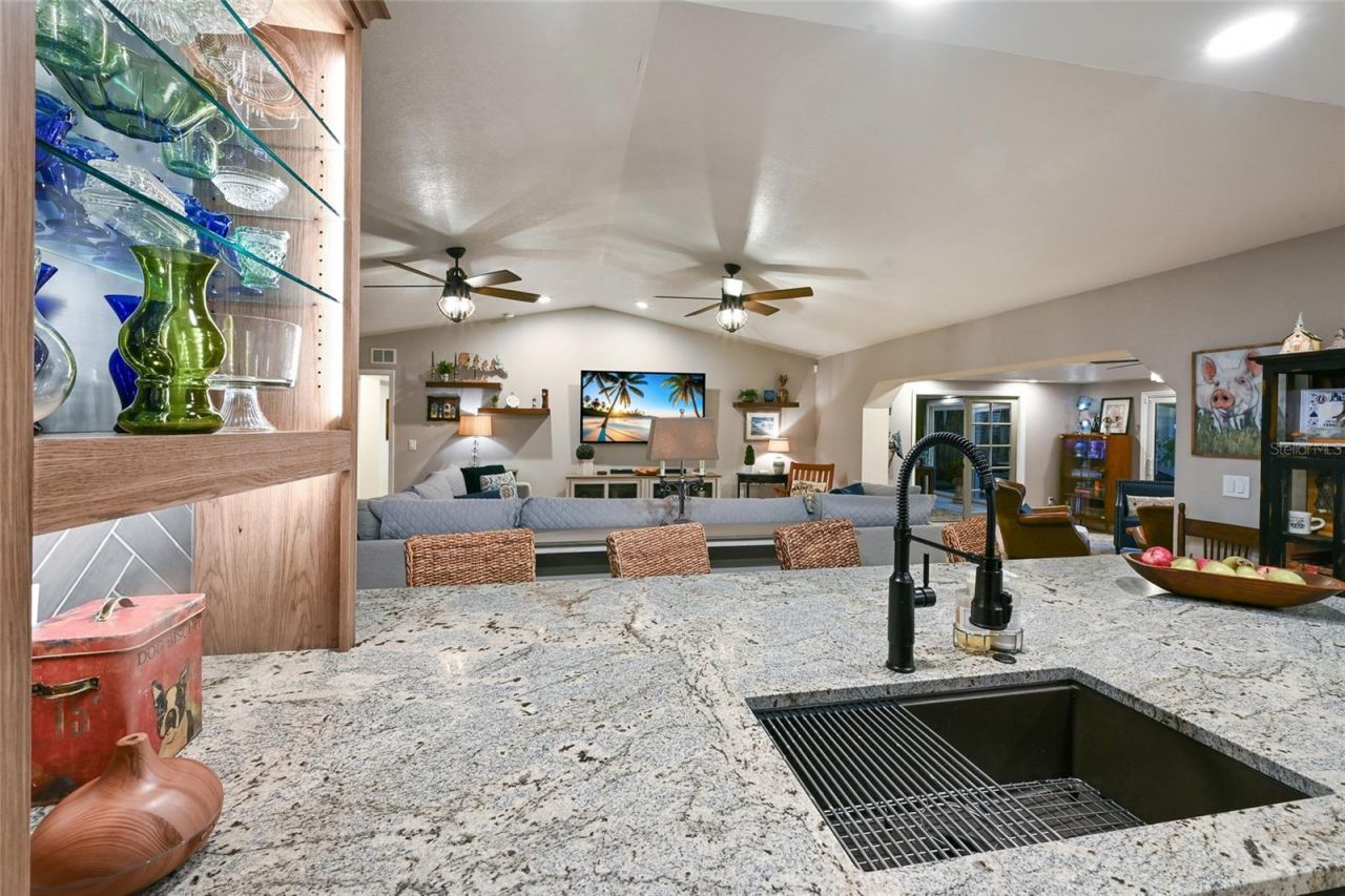 312 64th Street Court Nw, Bradenton, FL 34209 Photo