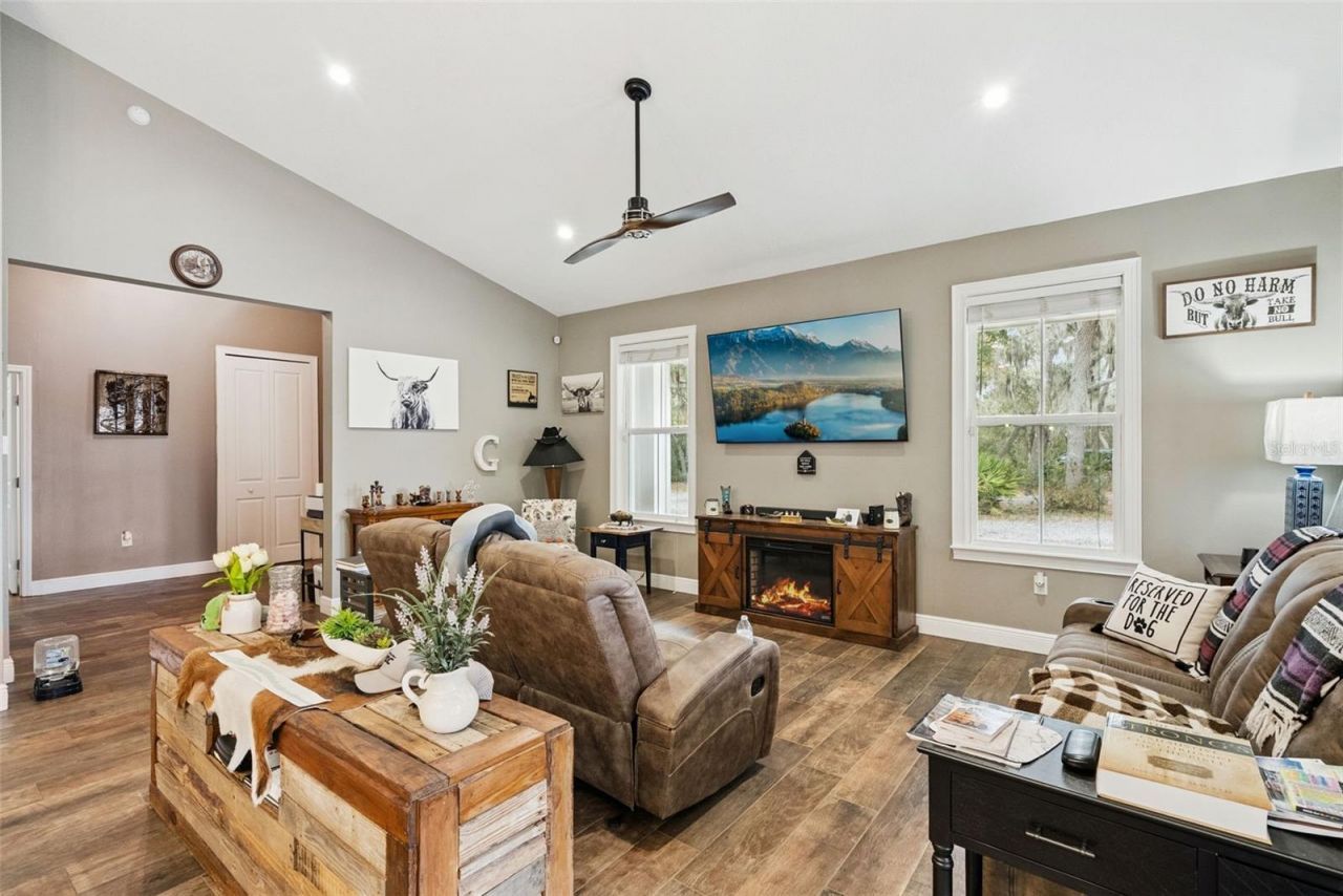 160 Lush Lane, Deltona, FL 32738 Photo