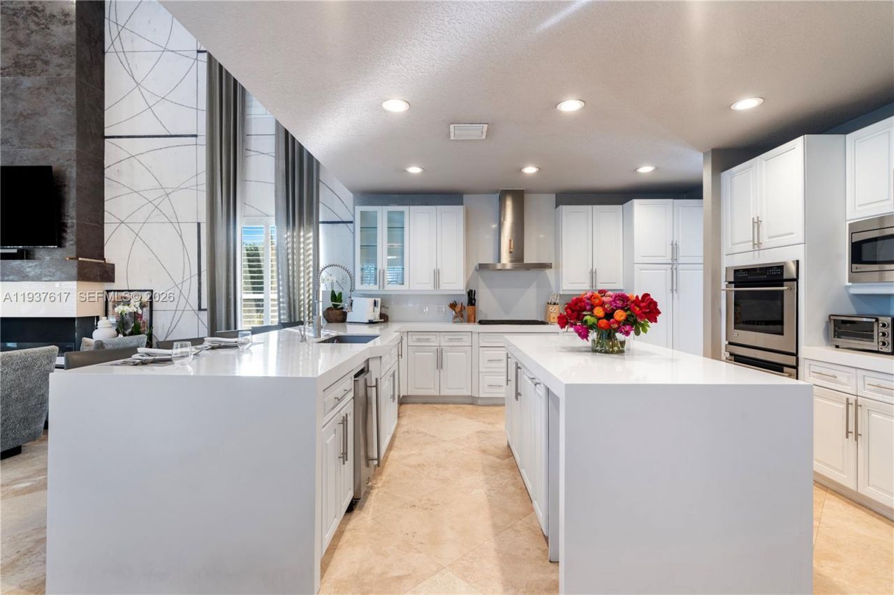 11032 Pine Lodge Trl, Davie, FL 33328 Photo