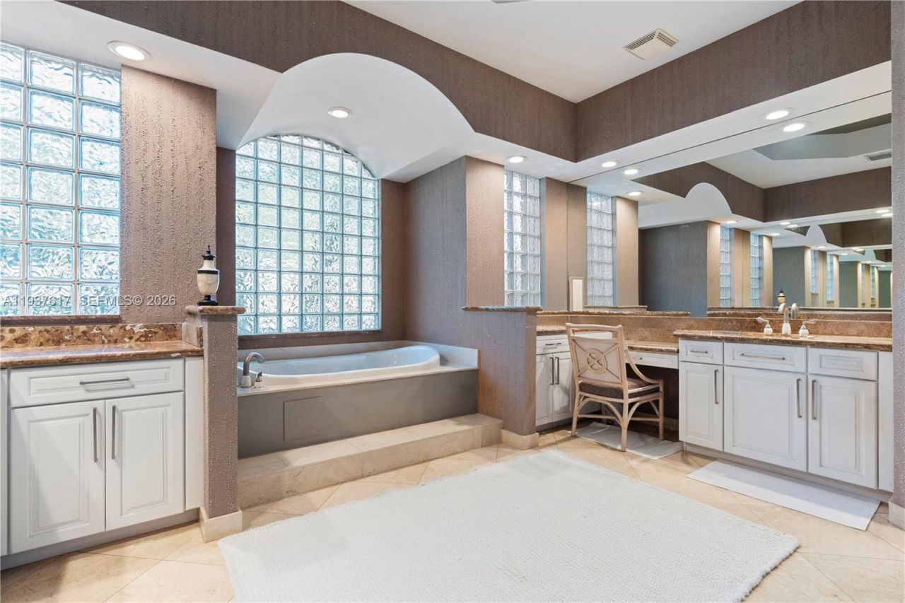 11032 Pine Lodge Trl, Davie, FL 33328 Photo