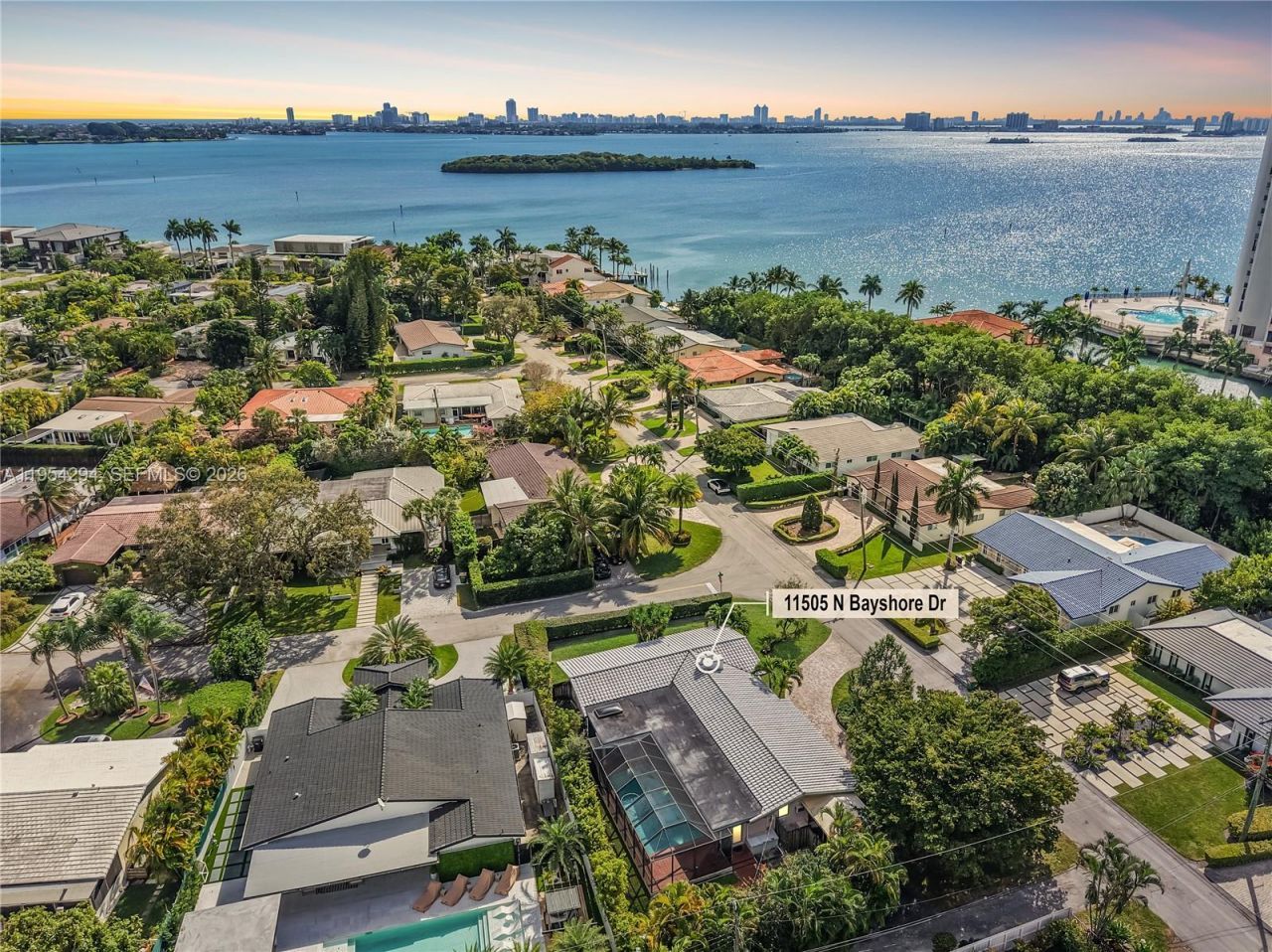 11505 N Bayshore Dr, North Miami, FL 33181 Photo