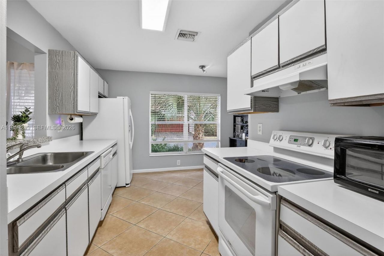 1145 NW 111th Ave, Plantation, FL 33322 Photo