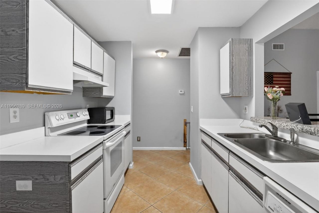 1145 NW 111th Ave, Plantation, FL 33322 Photo