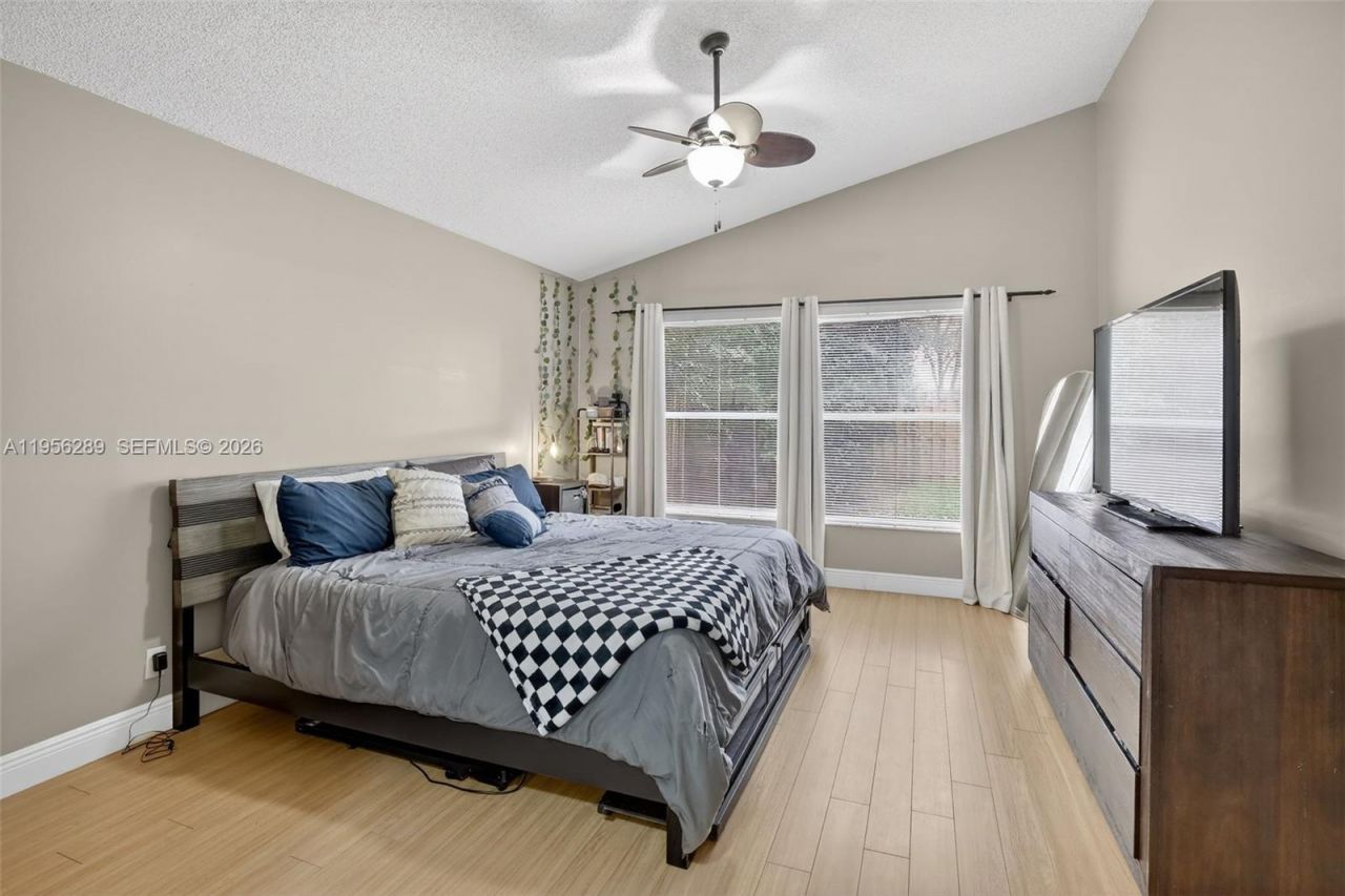 1145 NW 111th Ave, Plantation, FL 33322 Photo