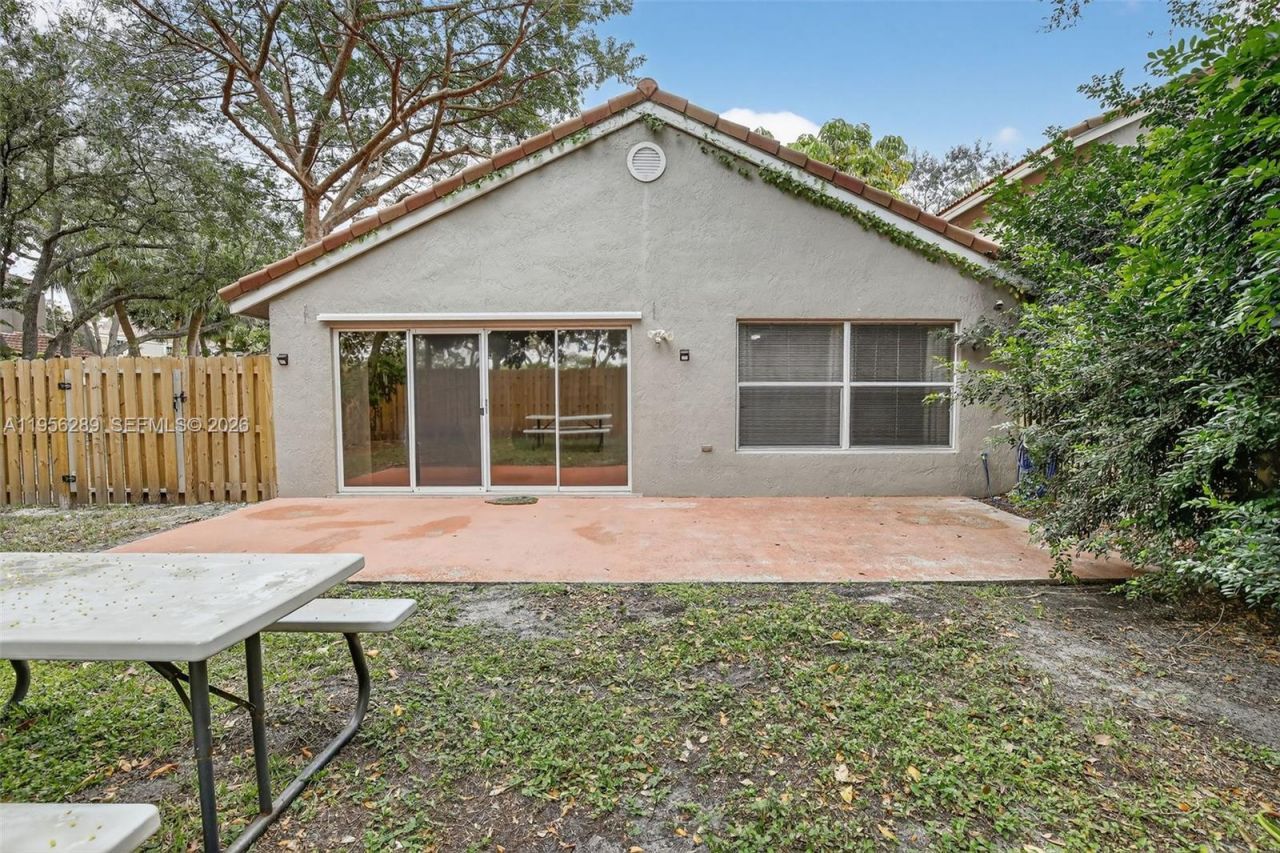 1145 NW 111th Ave, Plantation, FL 33322 Photo