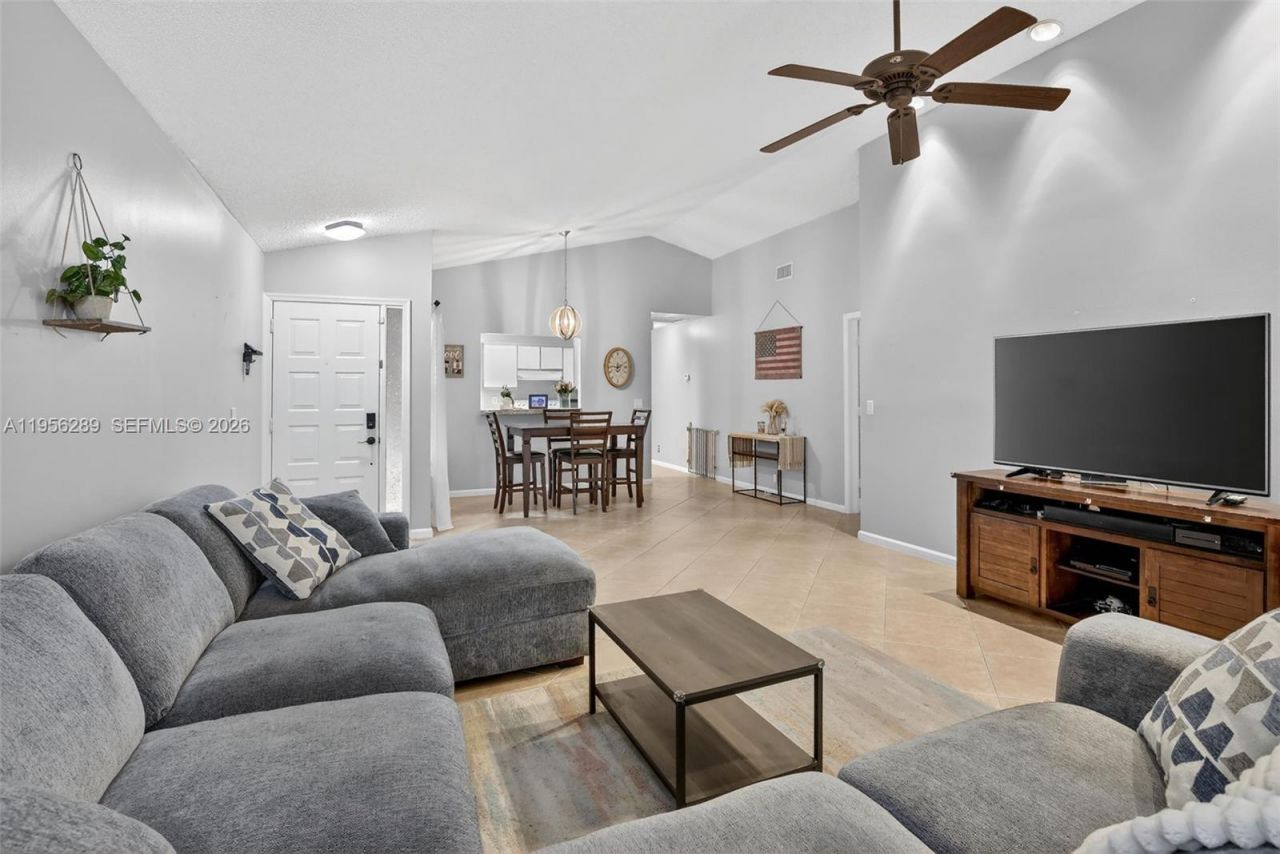 1145 NW 111th Ave, Plantation, FL 33322 Photo