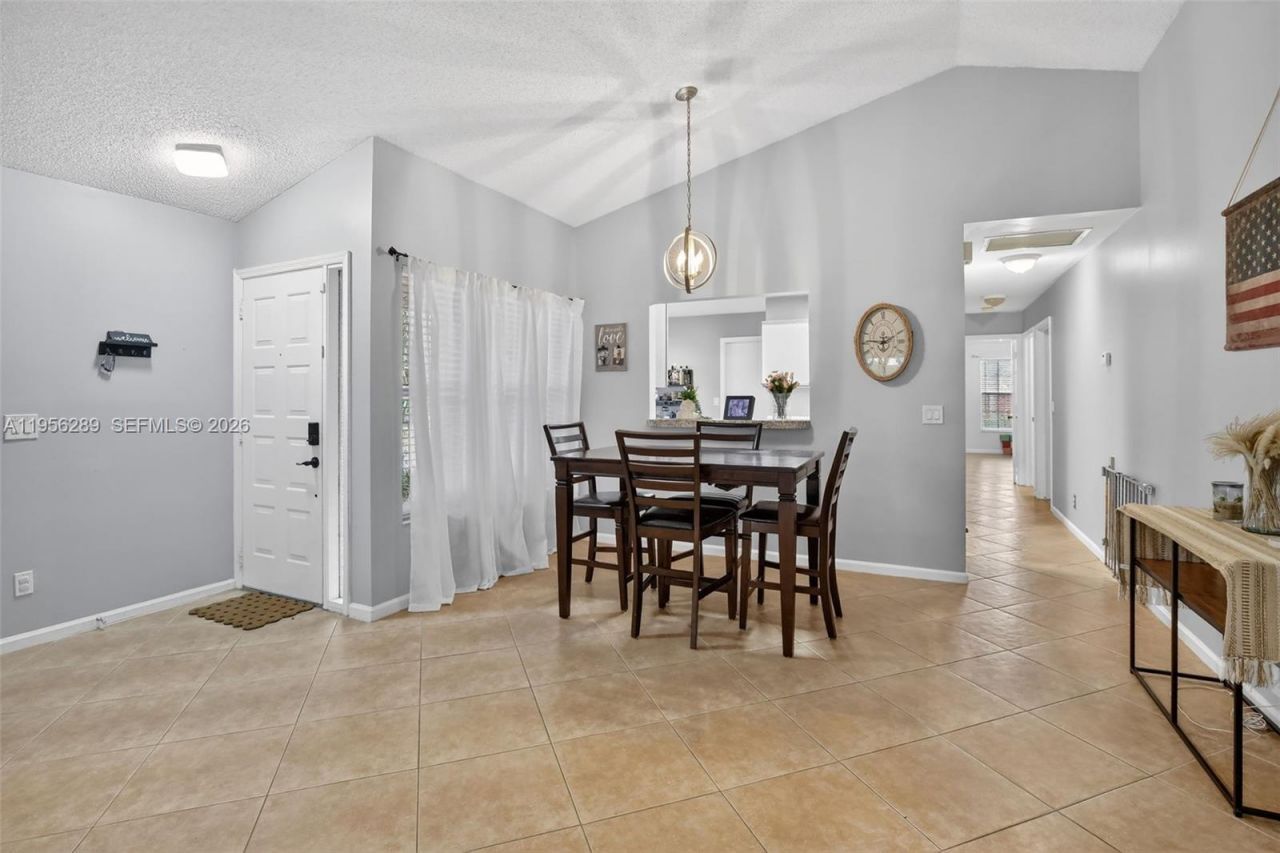 1145 NW 111th Ave, Plantation, FL 33322 Photo