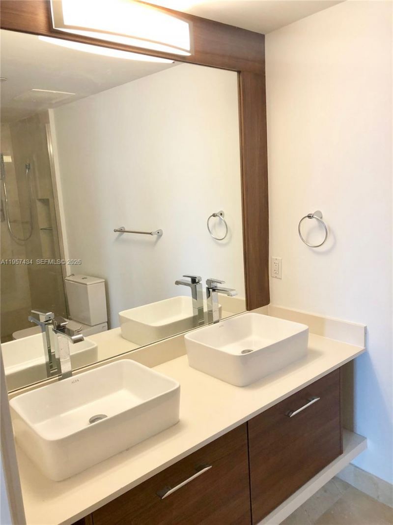 601 NE 27th St , Unit 801, Miami, FL 33137 Photo