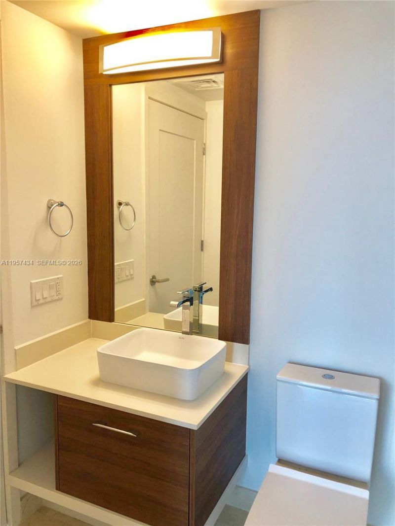 601 NE 27th St , Unit 801, Miami, FL 33137 Photo