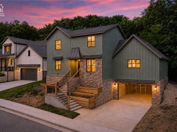 1927 E Panorama Place, Fayetteville, AR 72701