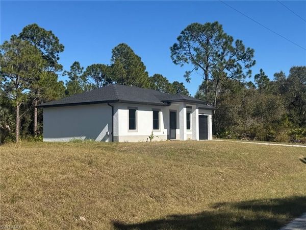 154 Pennfield ST , LEHIGH ACRES, FL 33974