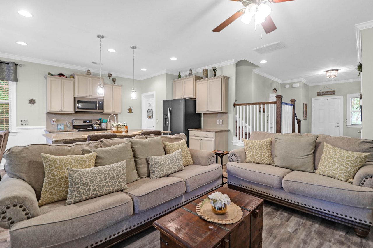 4151 Rigsby Lane Photo 7