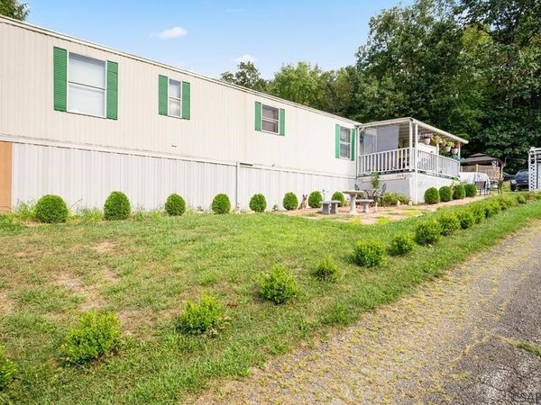 248 Thomas Street, Hollsopple, PA 15935