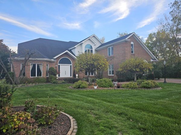 955 Killarney Drive, Dyer, IN 46311