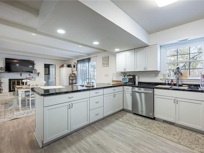 5401 Hillgrove Avenue, Clayton, OH 45415 Photo 6