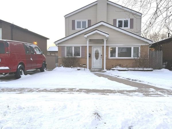 12704 S Muskegon Avenue, Chicago, IL 60633