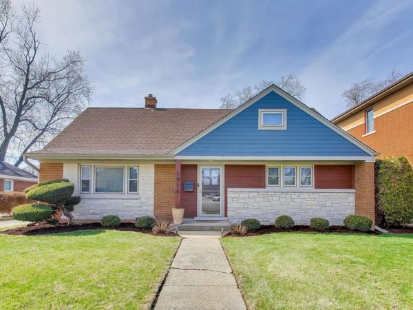 1916 Courtland Avenue, Park Ridge, IL 60068