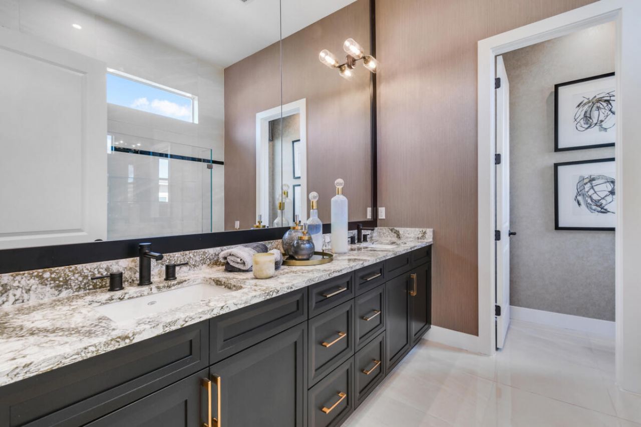 132 SE Via Tirso, Port Saint Lucie, FL 34952 Photo