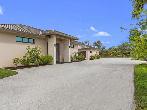 16219 Hollow Tree Lane, Wellington, FL 33470