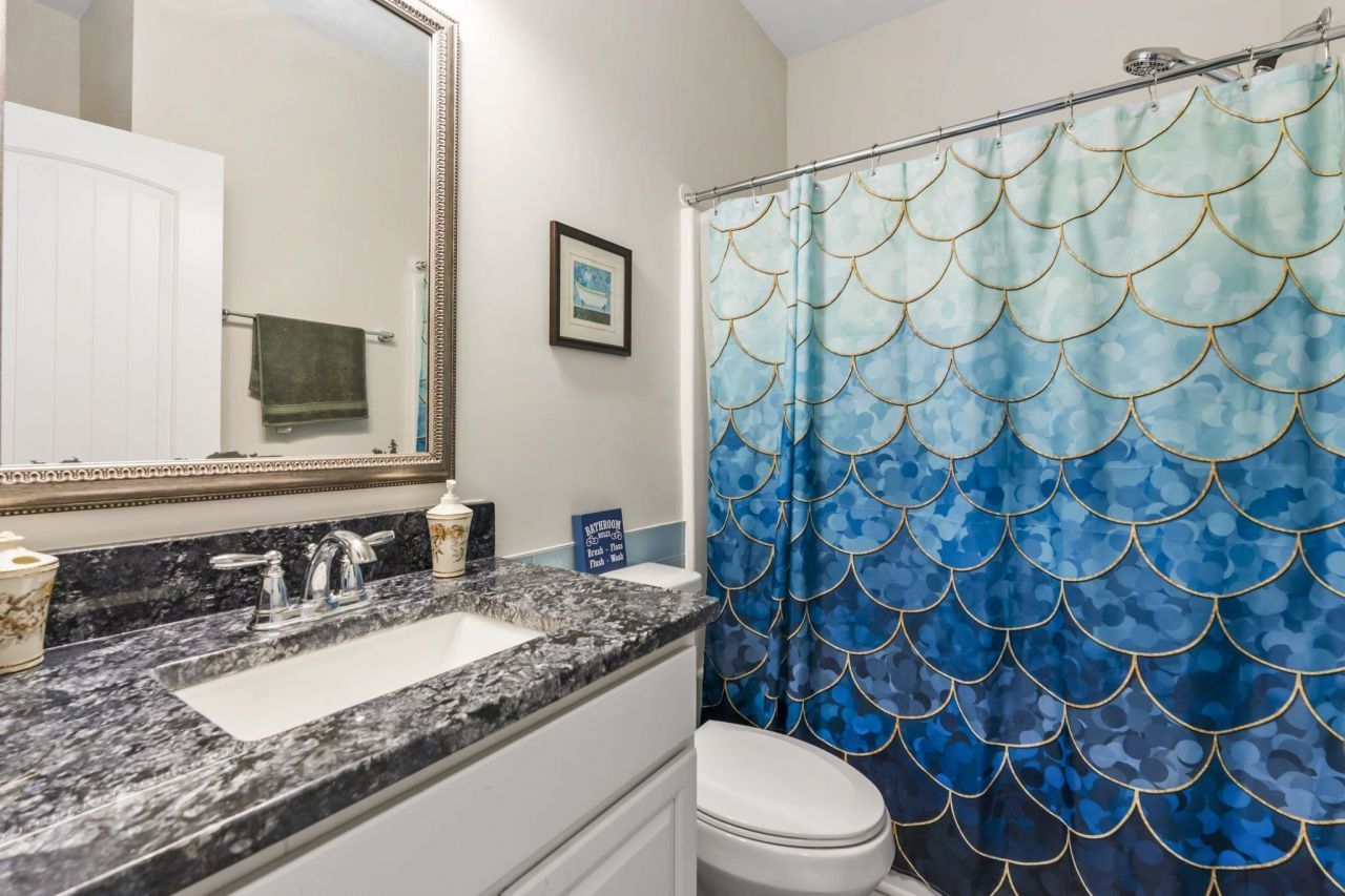 131 Crabapple Dr. Photo 5