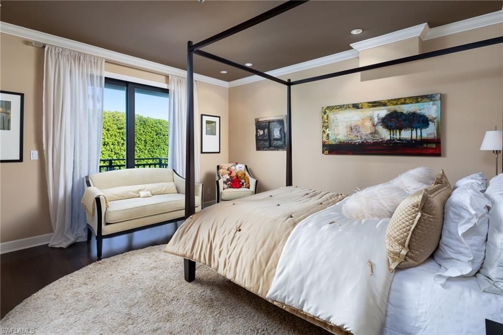 450 10th Ave S, Naples, FL 34102 Photo