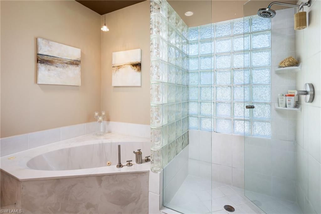 450 10th Ave S, Naples, FL 34102 Photo