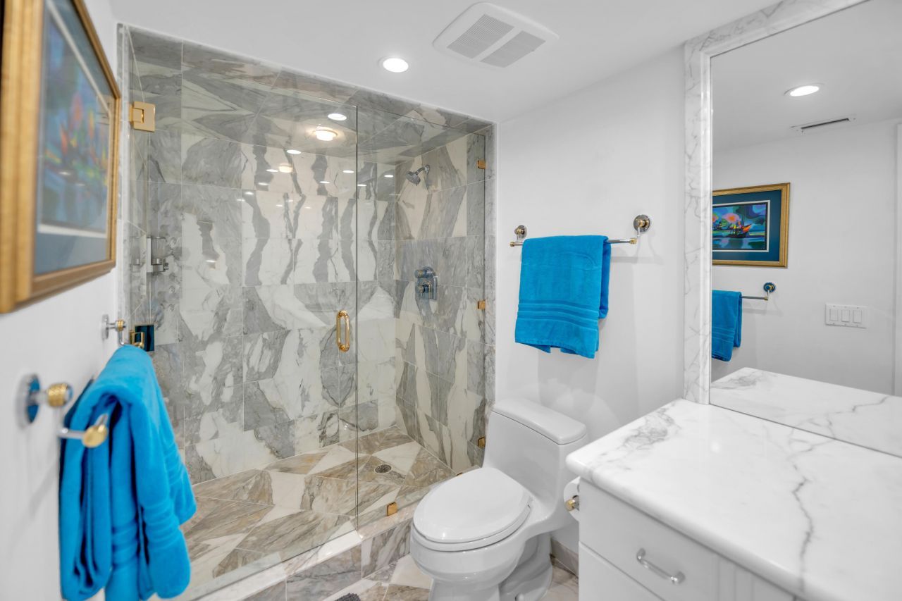 251 S Ocean Shores Drive, Key Largo, FL 33037 Photo