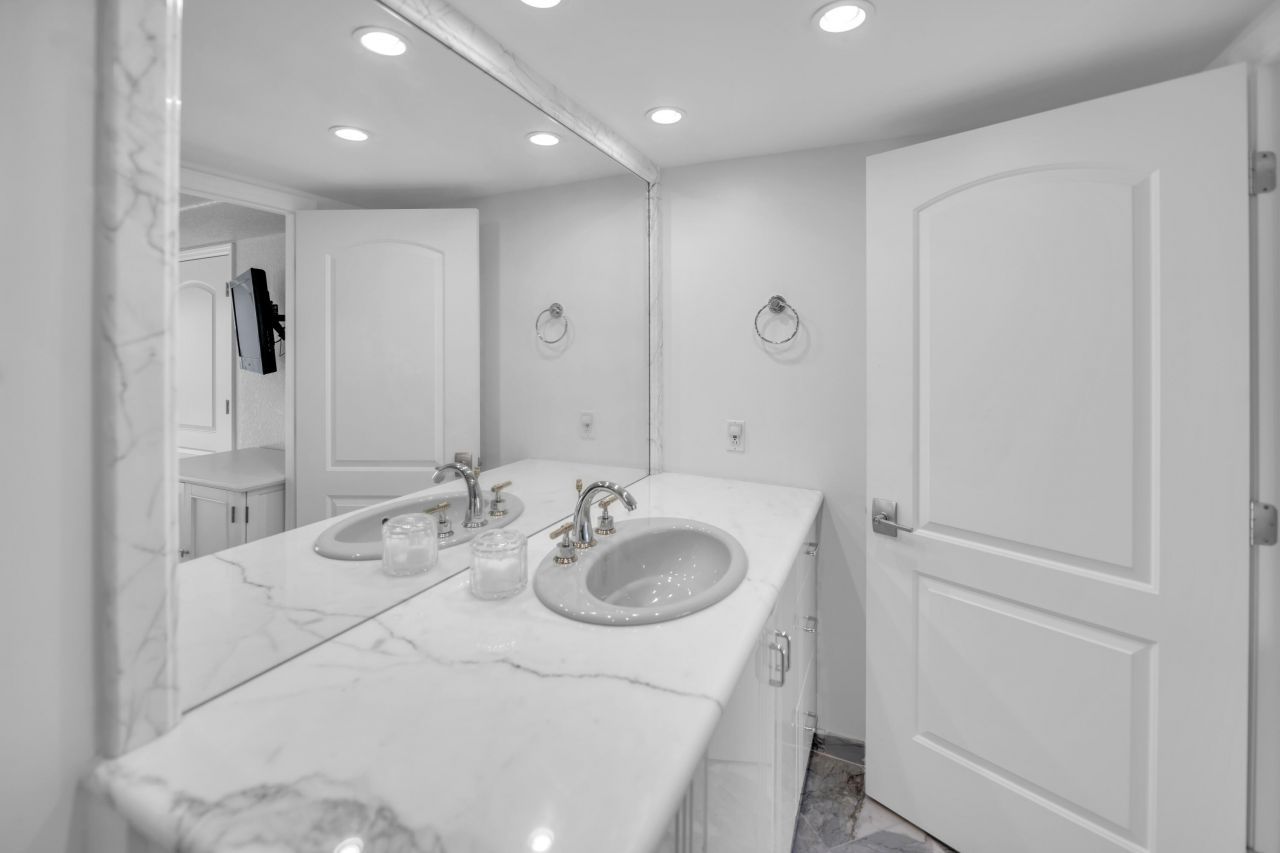 251 S Ocean Shores Drive, Key Largo, FL 33037 Photo