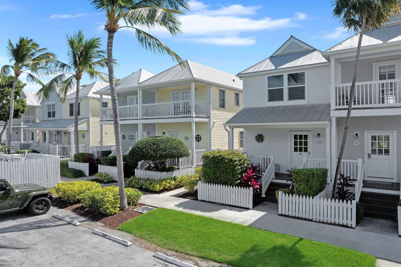 7028 Harbor Village Drive, Duck, FL 33050 Photo