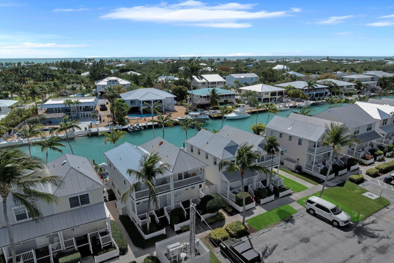 7028 Harbor Village Drive, Duck, FL 33050 Photo