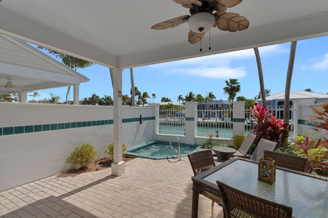 7028 Harbor Village Drive, Duck, FL 33050 Photo