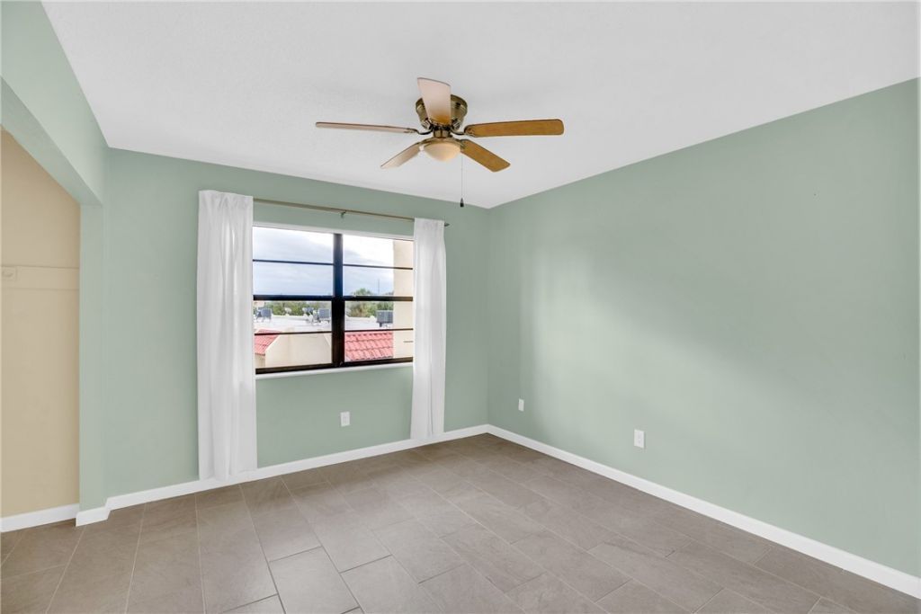 2050 Oleander Boulevard, Unit 5-301, Fort Pierce, FL 34950 Photo