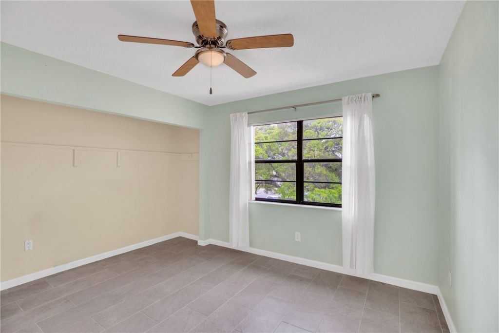 2050 Oleander Boulevard, Unit 5-301, Fort Pierce, FL 34950 Photo